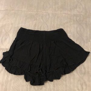 XS Black Hollister flowy shorts